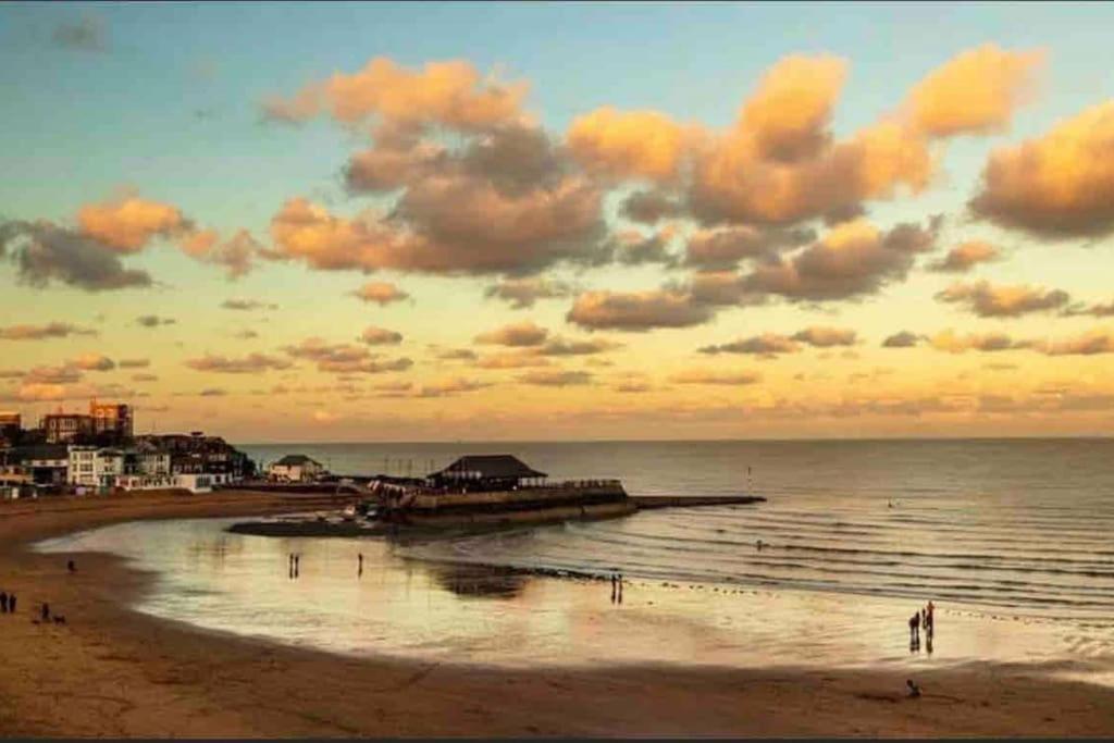 Central, Seaview Apartment, 3 Beds, 2 Baths, Kid & Dog Friendly At The Lookout